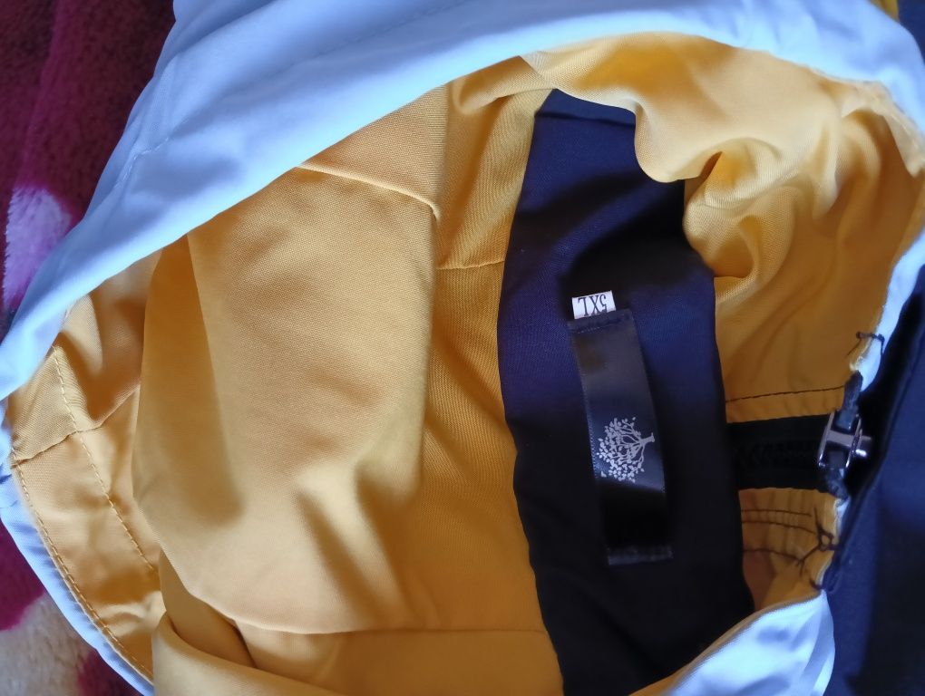 Продам ветровку, совсем новая, размер 5XL