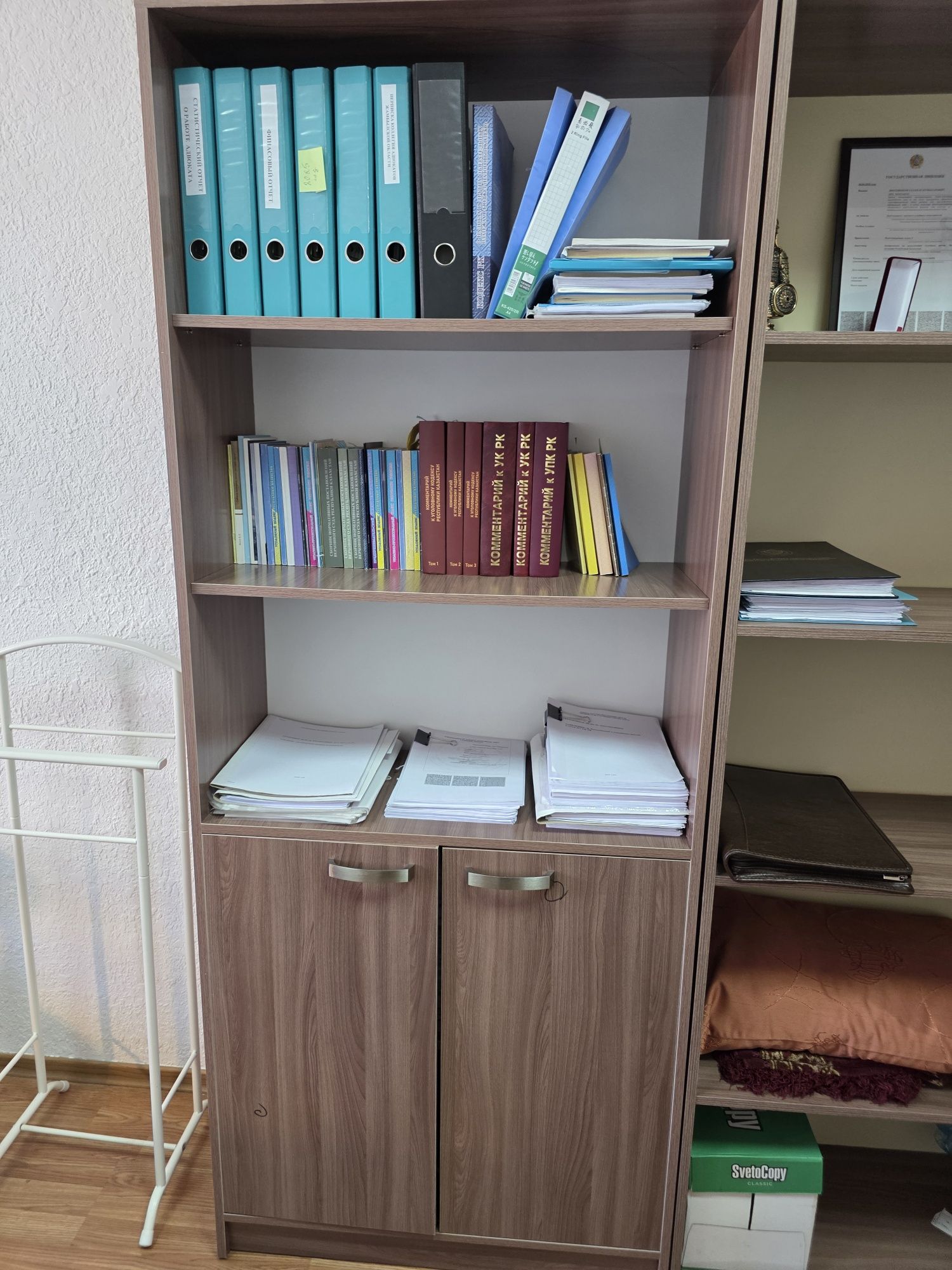 Продаётся офисная мебель