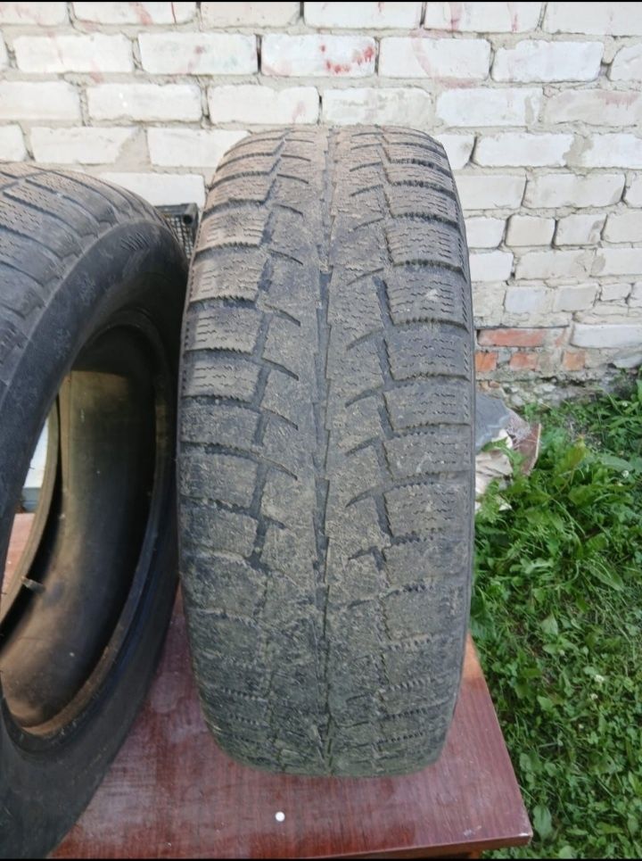 Продам резину,два балона