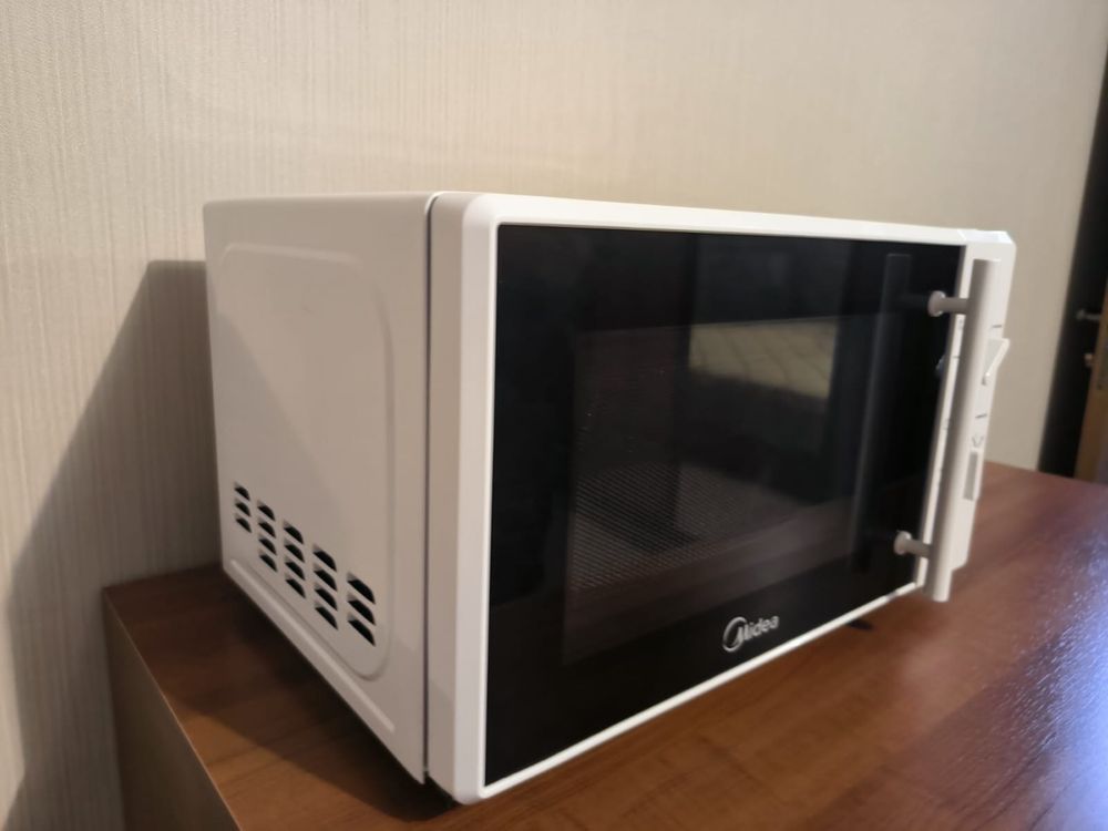 Микроволновка Midea новая