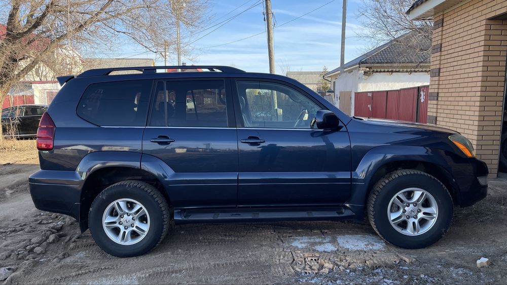 Lexus GX470 внедорожник