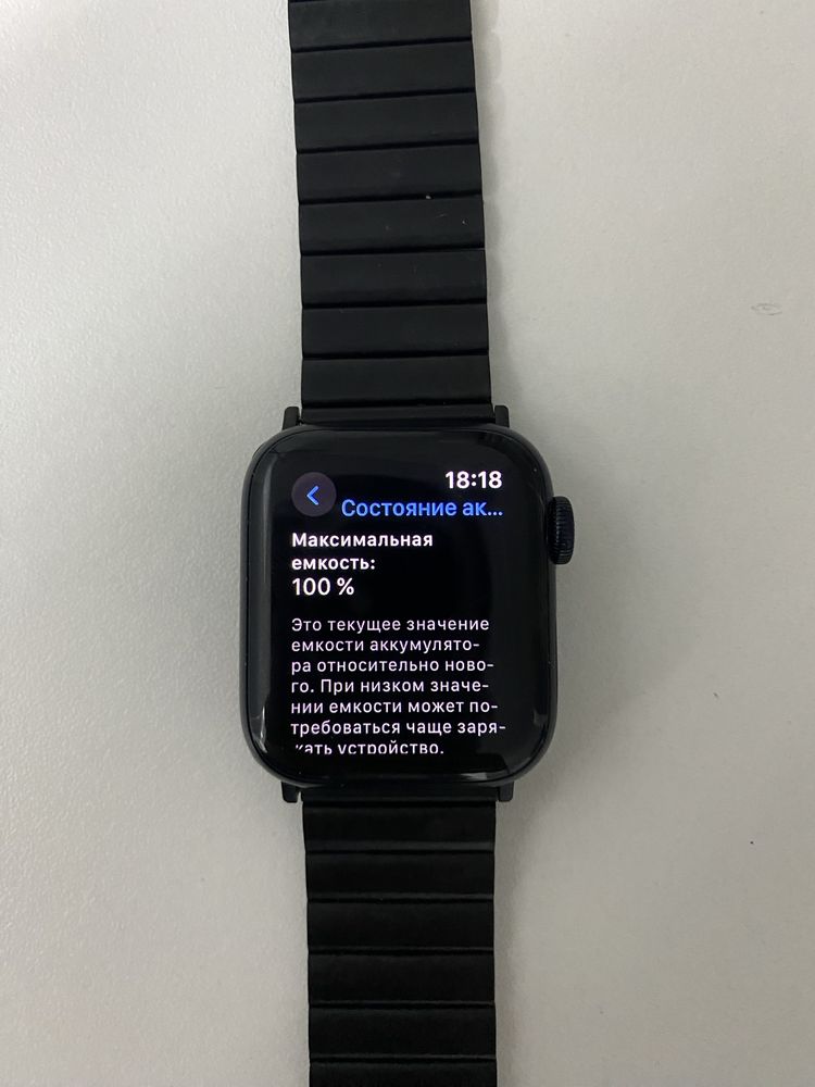 Apple watch series SE (Gen2) 2024года 40mm 100% емкость