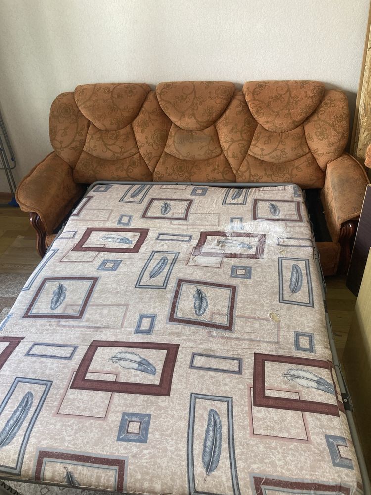 Диван продам в хорошем состоянии