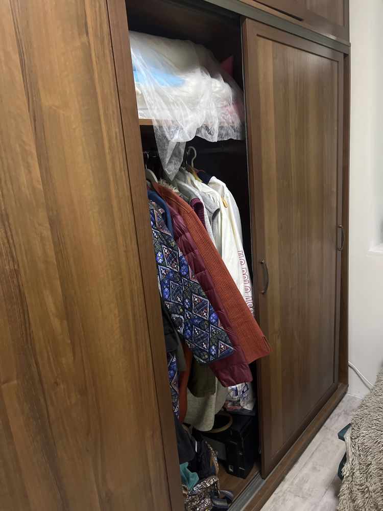 Шкаф плотяной, ДСП орех