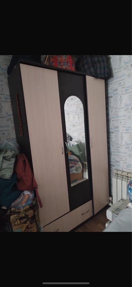 Продам шифоньер срочно самовывоз