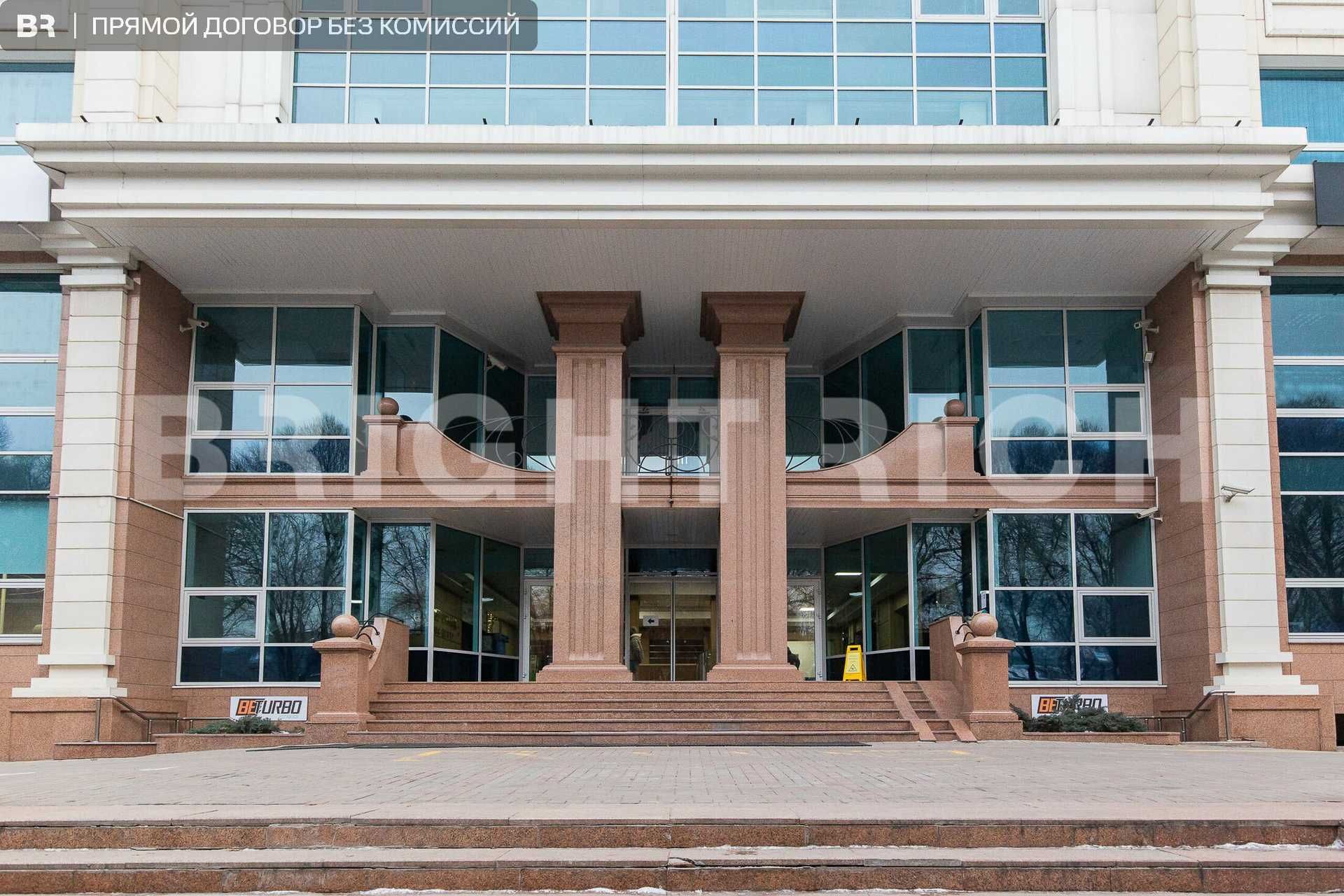 Аренда офиса в бизнес центре Алатау Гранд, с ремонтом - 156м²