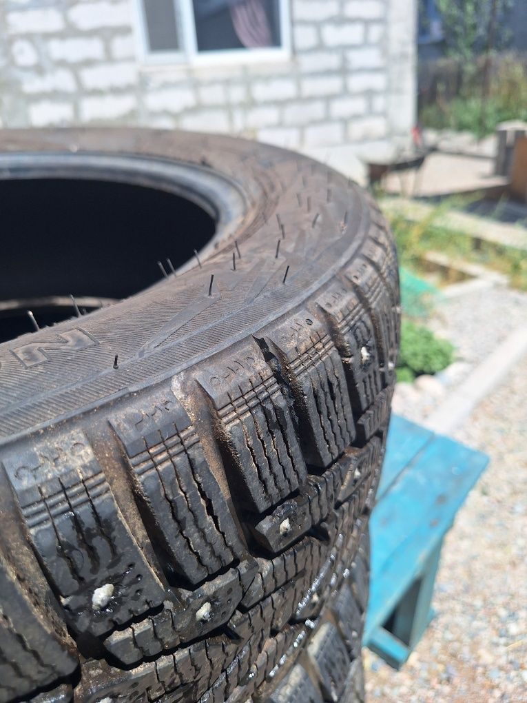 Продам резину зимнию