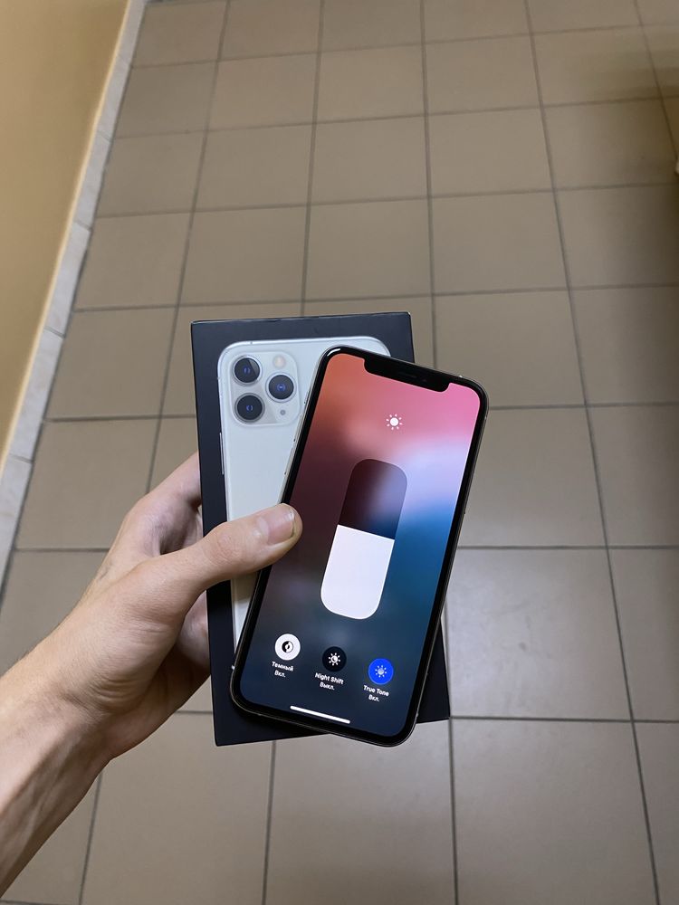 Продам IPhone 11 pro
