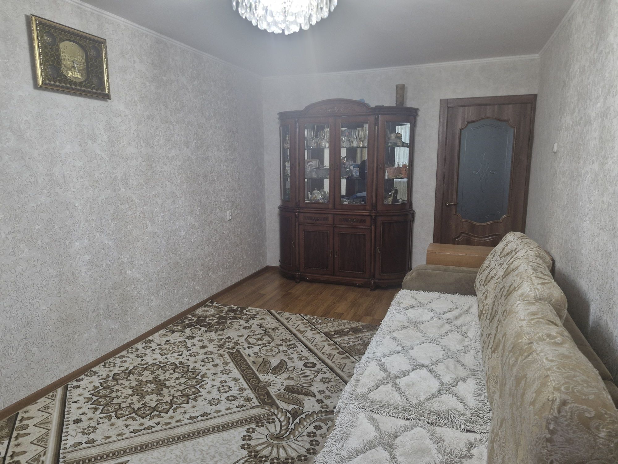 Продам Сервант за 250000