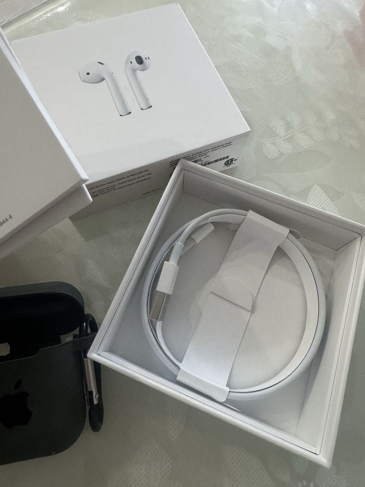 Продам Airpods 2 серия