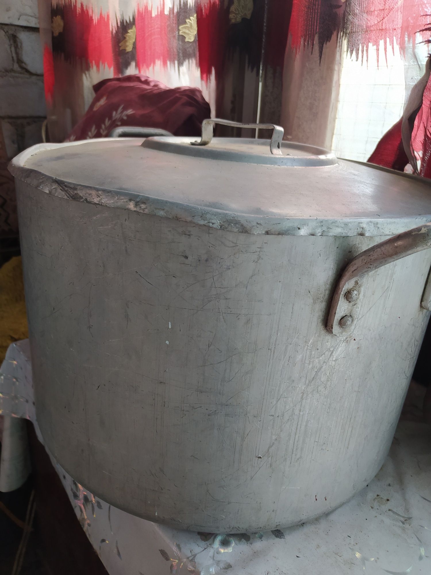 Продам кастрюлю 40л
