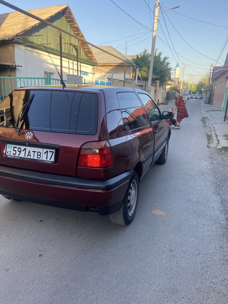 Продам автомобиль гольф 3 каробка автомат 1.8