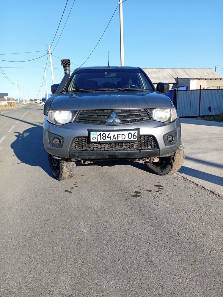 Mitsubishi L200 срочно продается