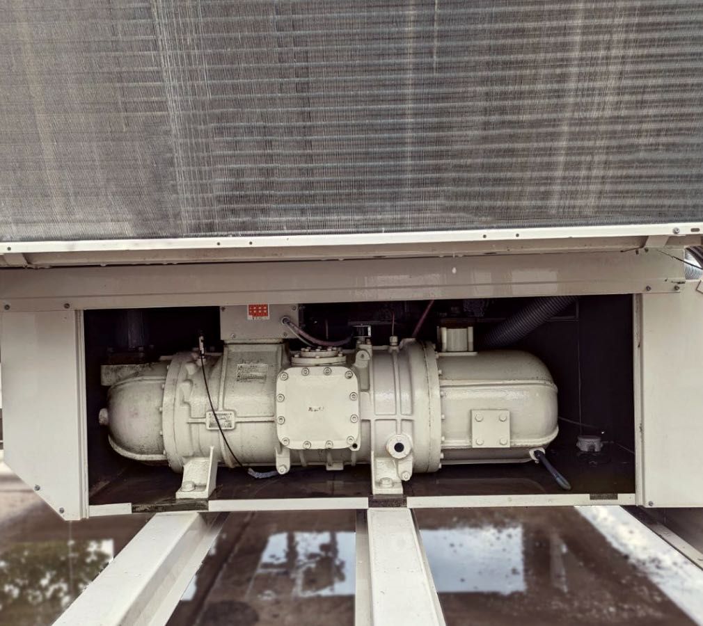 Чиллер Daikin EWAP 200 MBY (199 кВт)