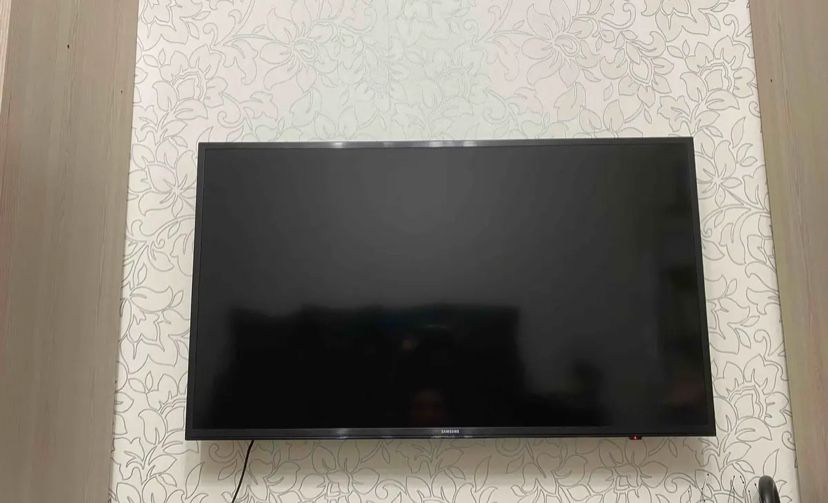 Продам телевизор Samsung - БУ