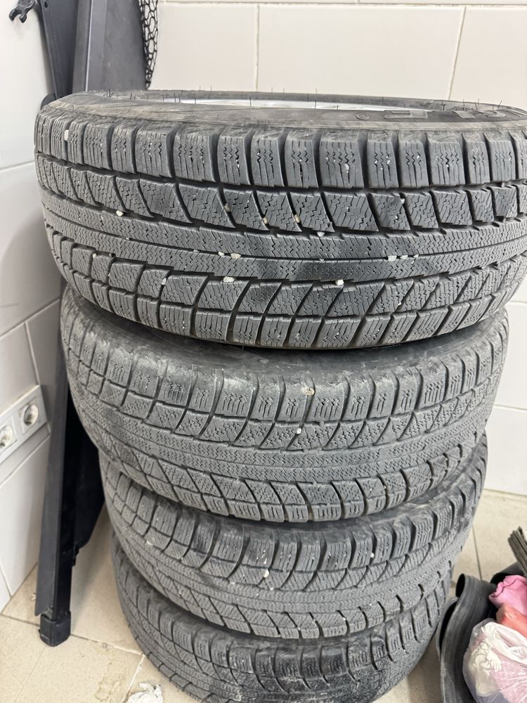 R15/205/65 комплект Toyota