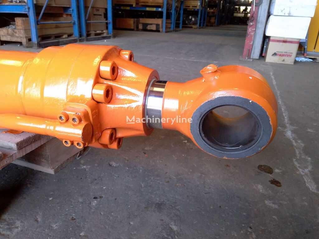 Гидроцилиндры ковша стрелы на  Doosan hitachi jcb cat.