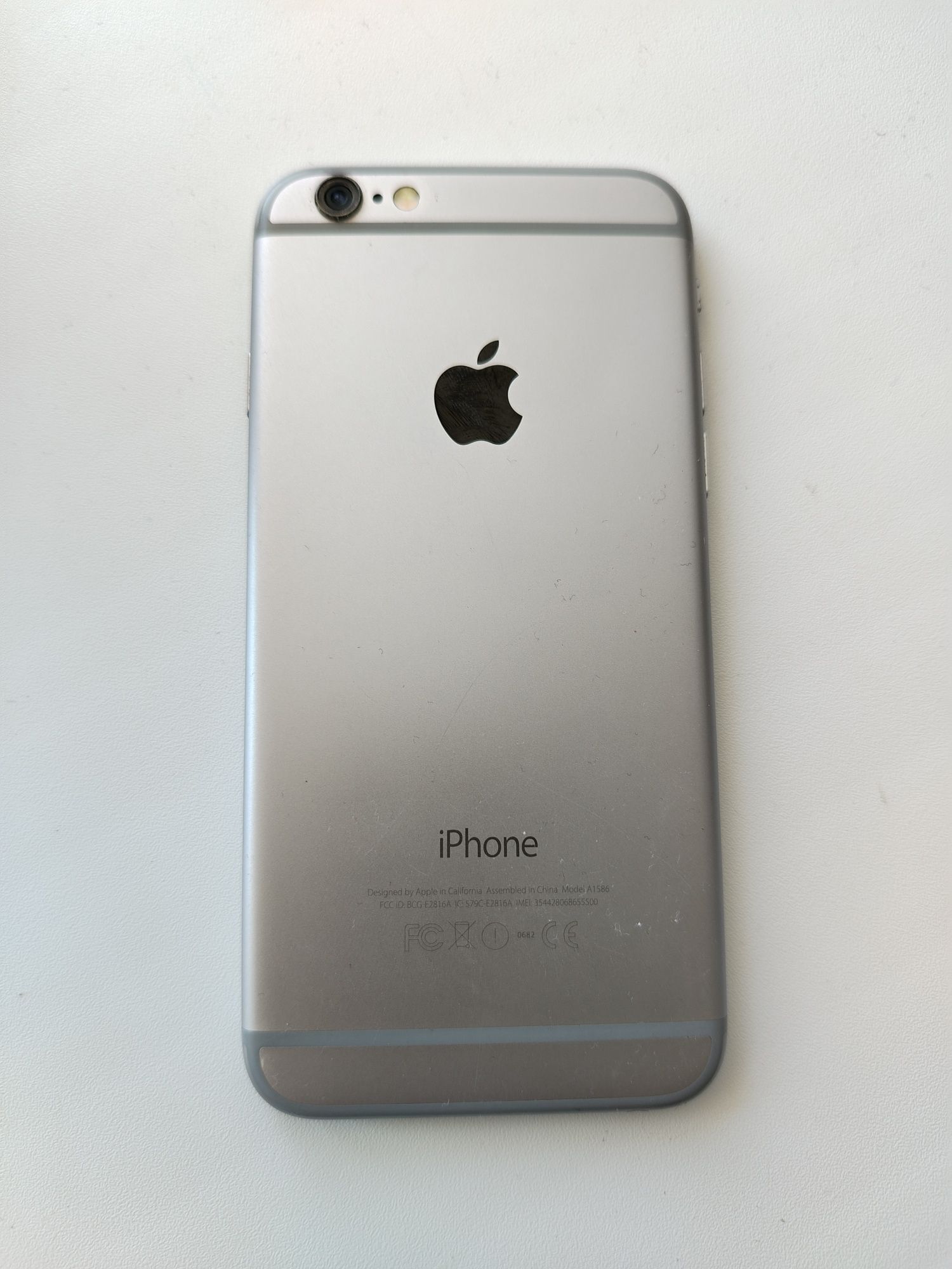 iPhone 6 продам 64 гб ёмкость 100