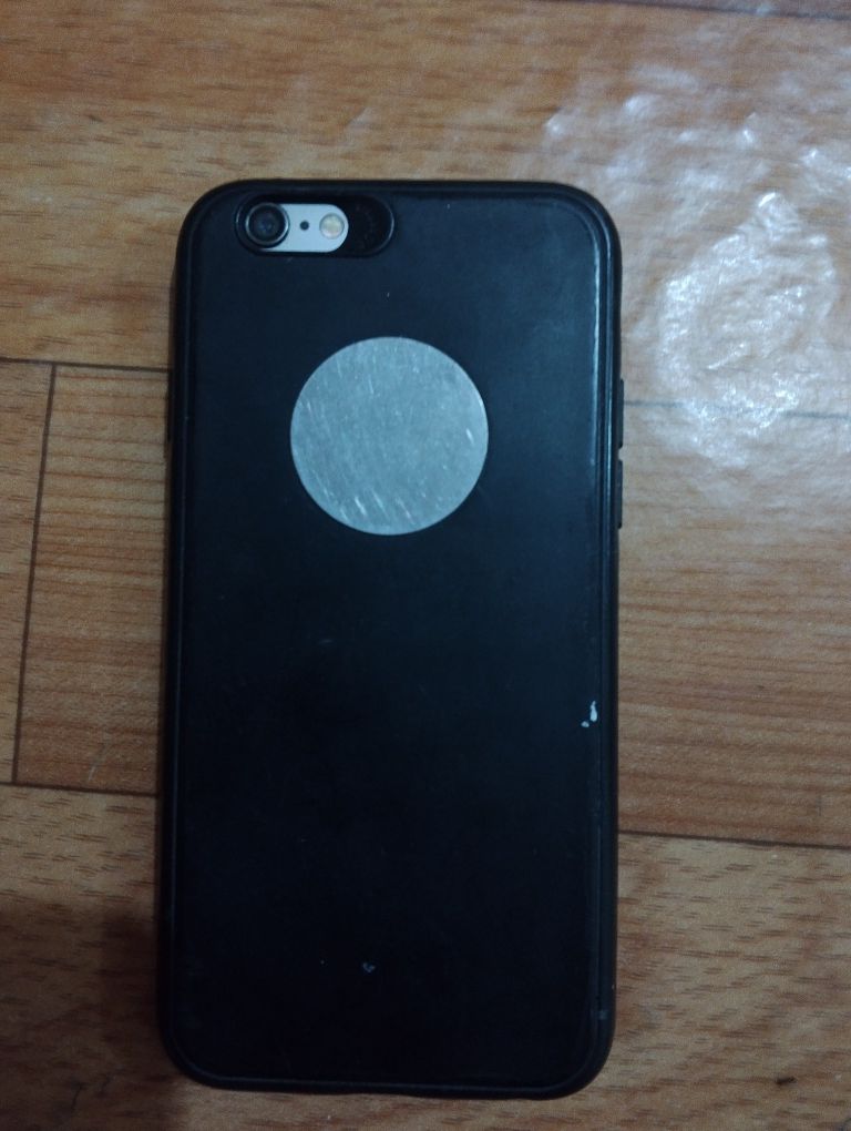 Продам iPhone 6 на запчасти