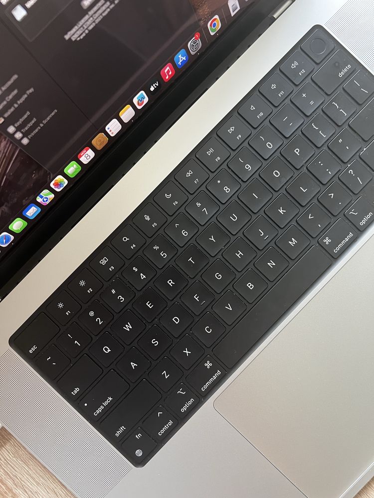 Ноутбук Apple MacBook Pro 16 2021 / 16’2 / 32 GB / SSD 1TB
