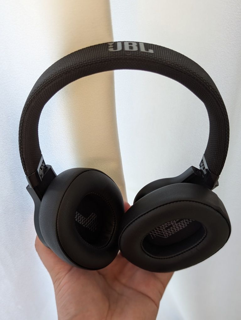 Наушники jbl live500 bt