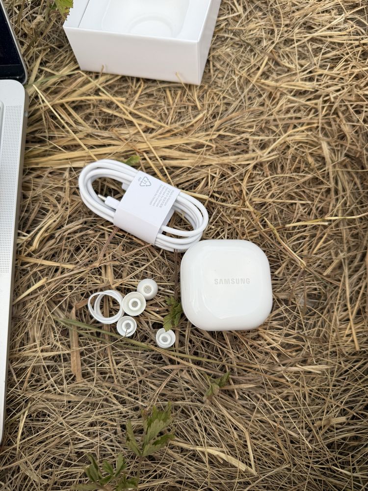 кейс от наушников samsung galaxy buds FE