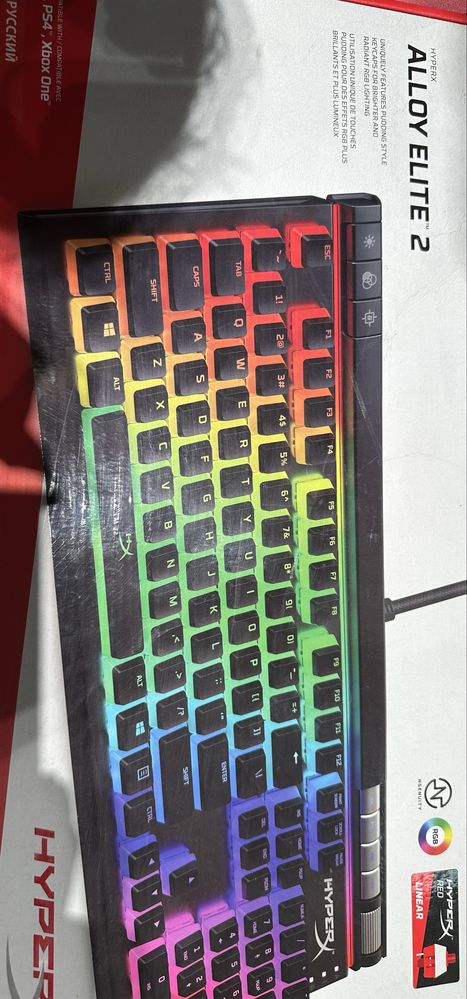 Продам механическую клавиатуру HyperX