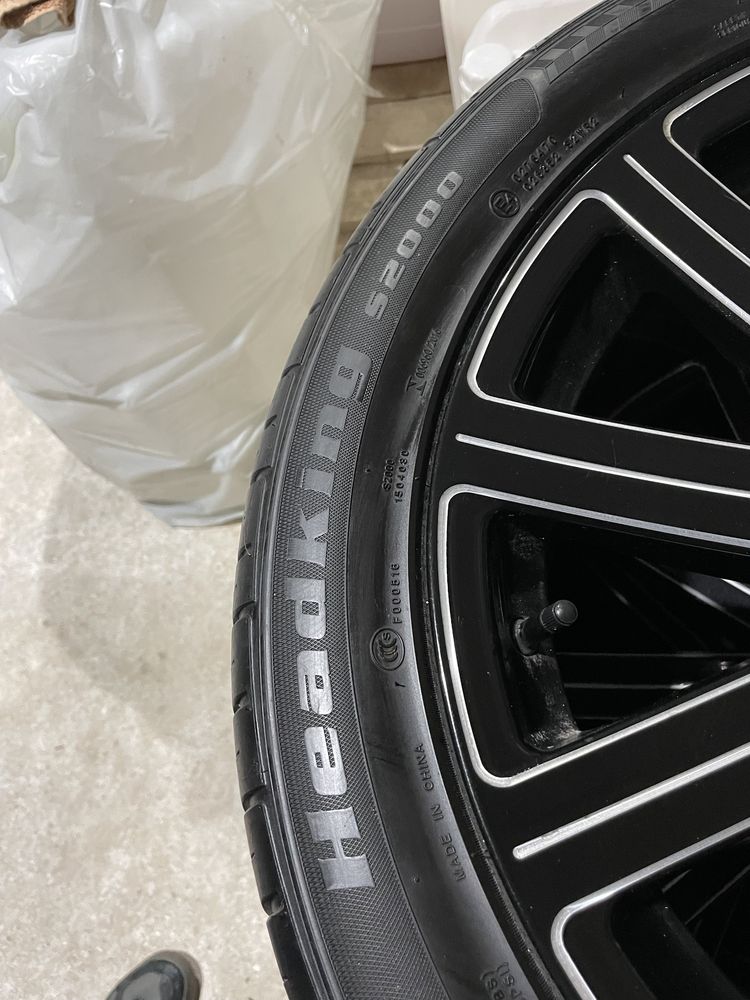 Продам диски с резиной 245/45/18