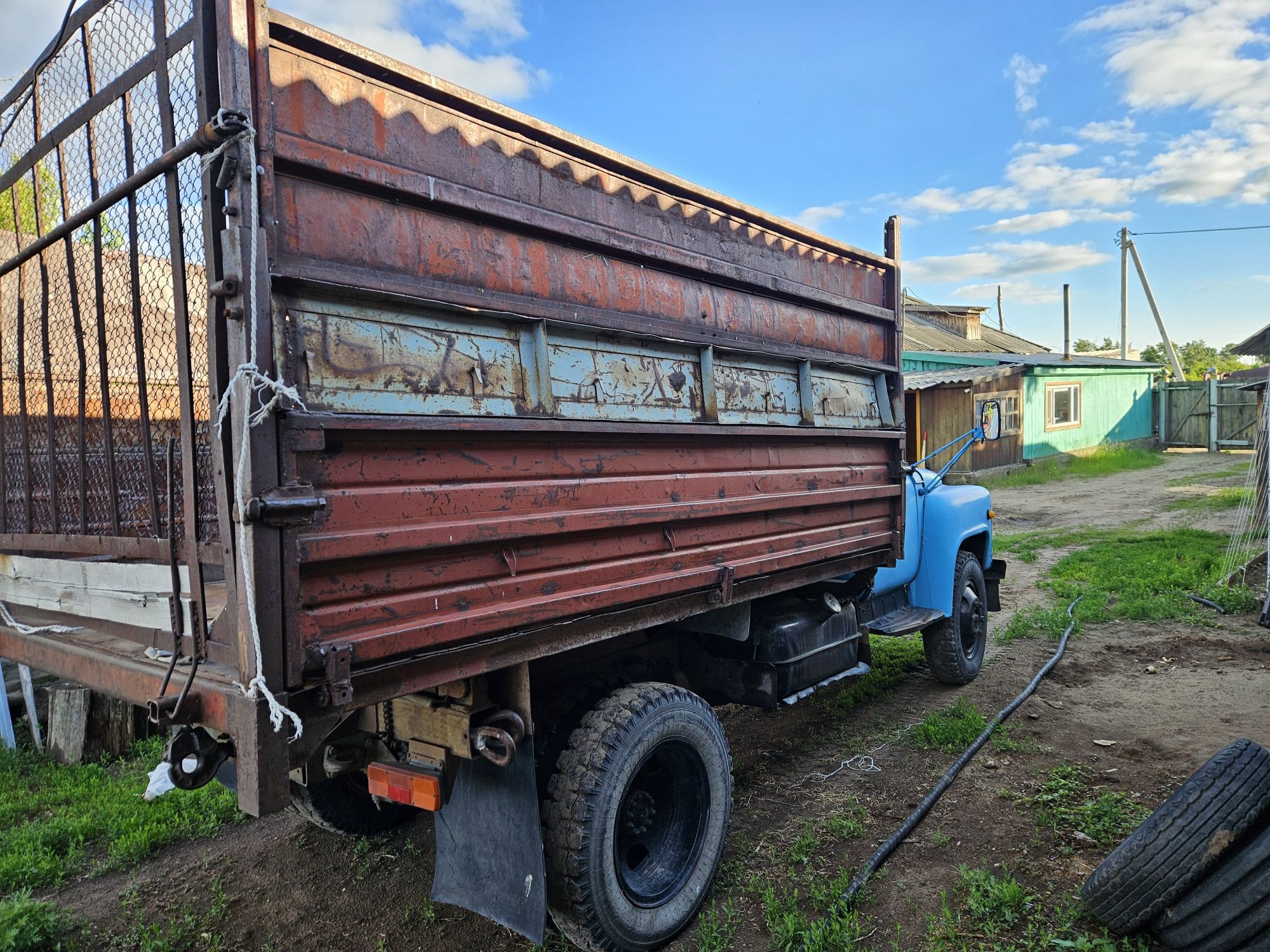 Газ Самосвал авто
