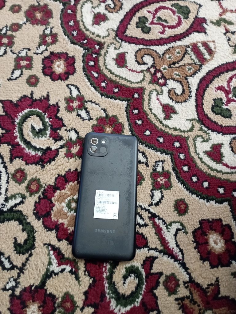 Продам Самсунг а03