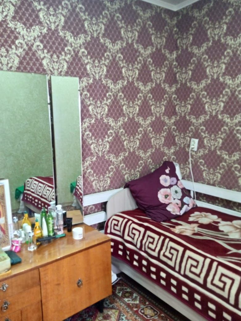 Продам квартиру в доме на 4 хозяина