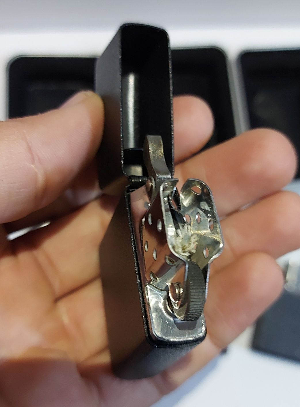 Бензиновая зажигалка Zippo. Матовая зажигалка Black зиппо. Подарочная