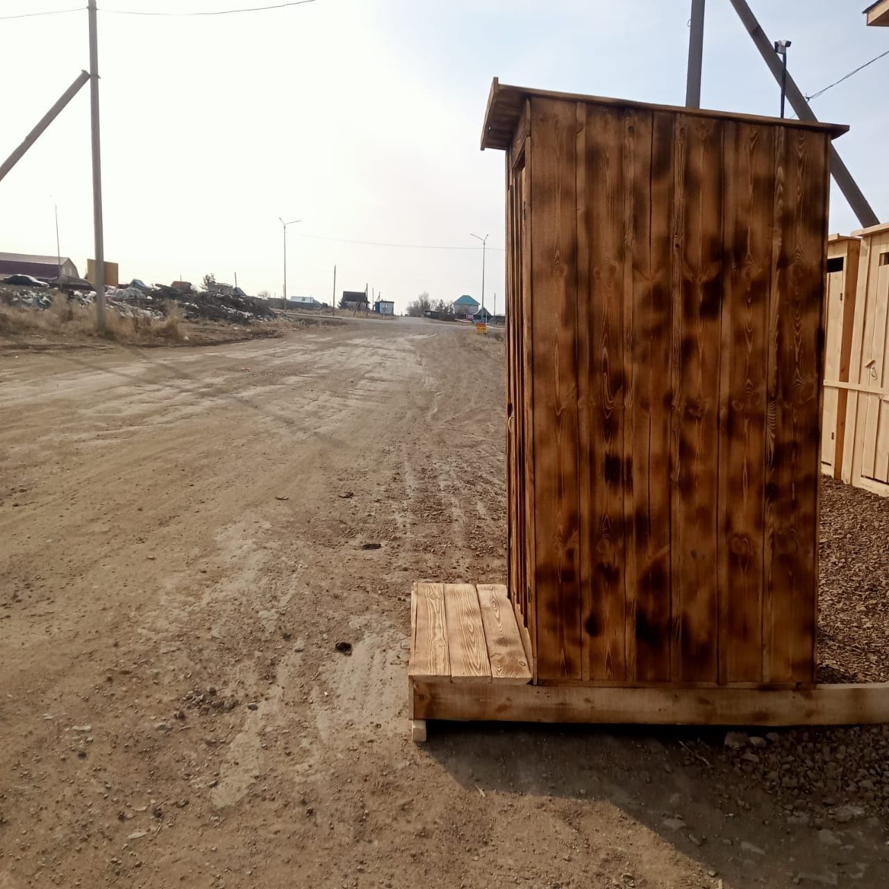 Туалетные кабинки деревянные