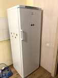 Продам морозильник indesit