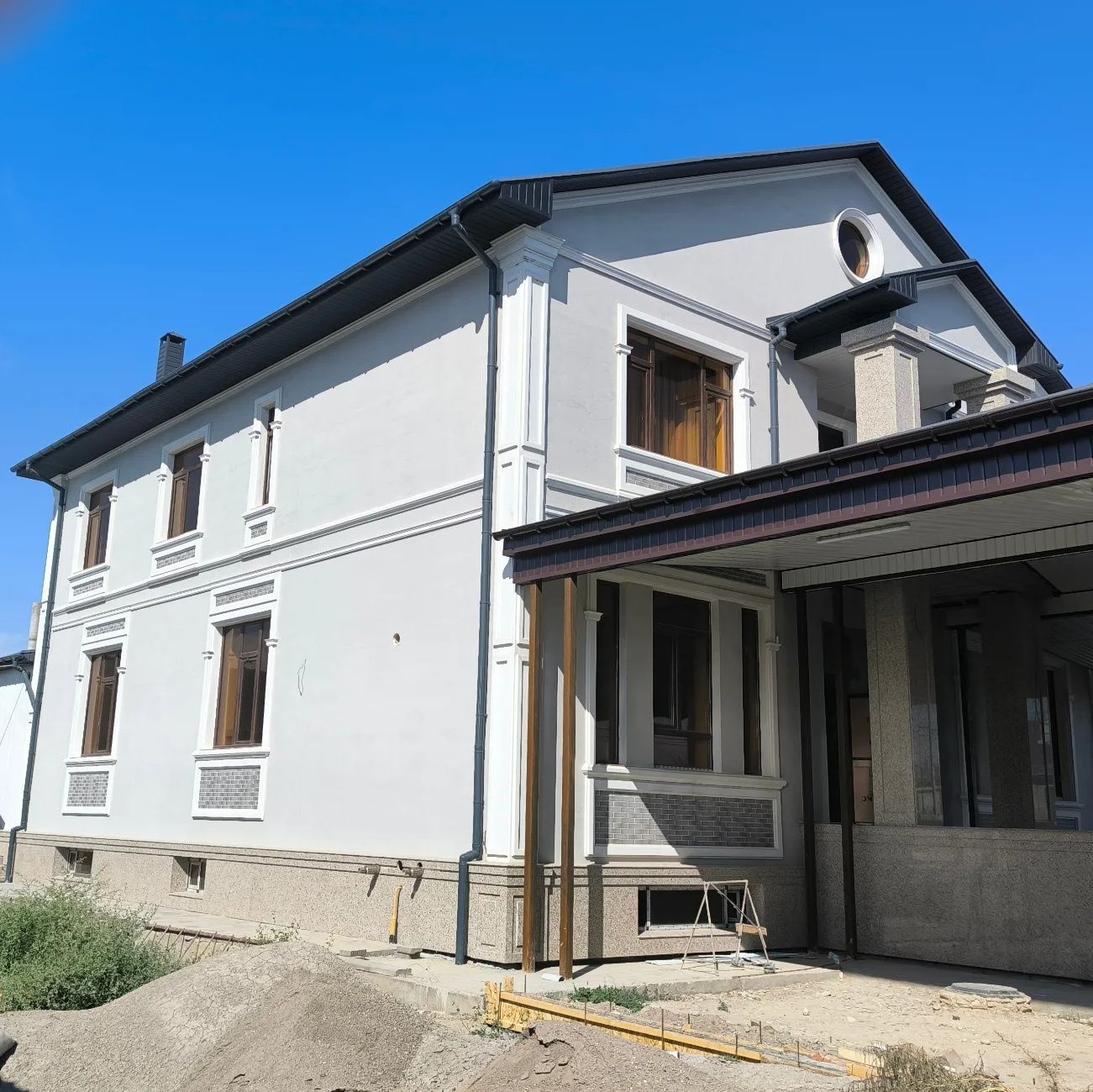 Декор фасад из плотного пенопласта