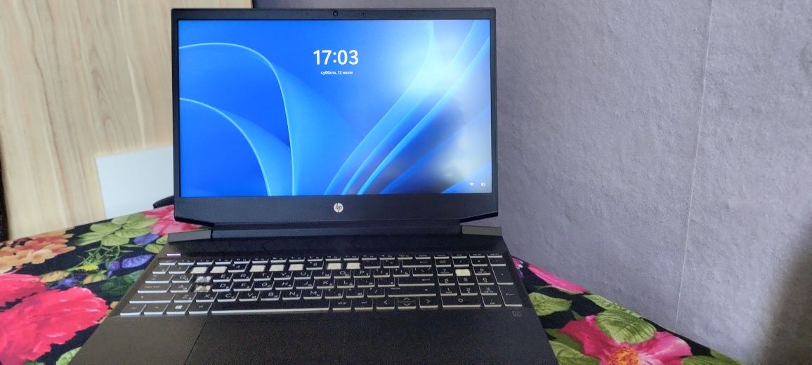 Ноутбук HP Pavilion (читайте описание)