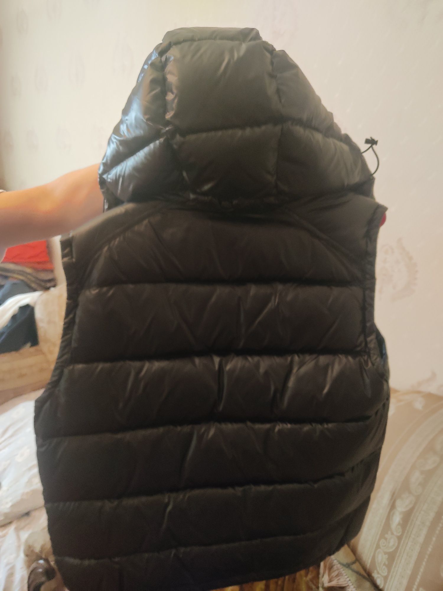 Продам все сезонную куртку