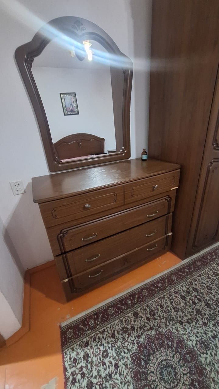 Спальный гарнитур