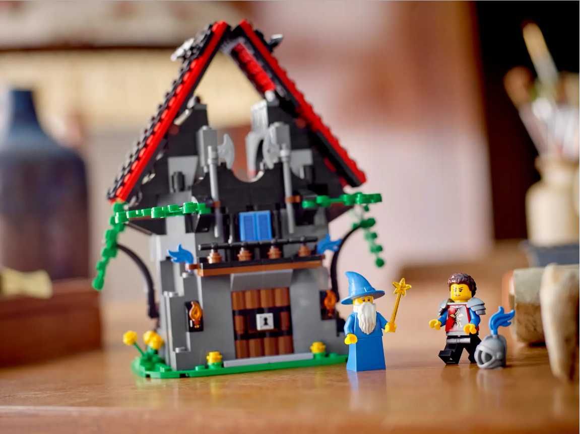 Конструктор ЛЕГО LEGO 40601 Волшебная мастерская Маджисто, 40597