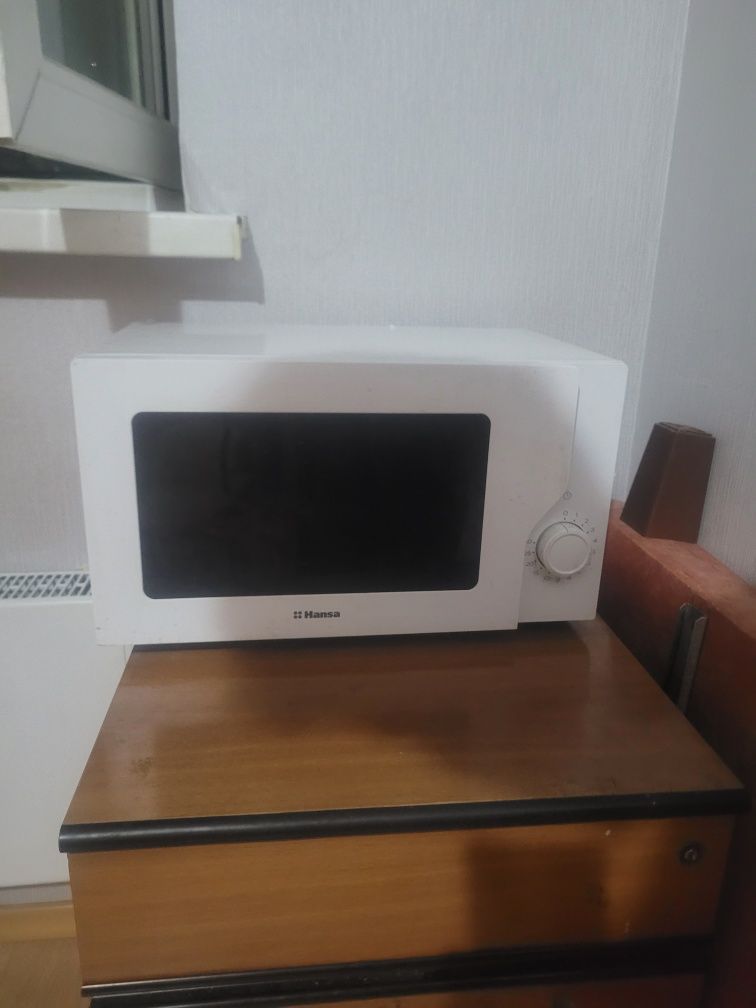 Микраволнока Hansa