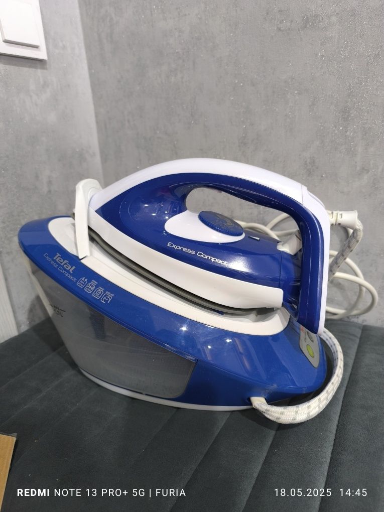 Утюг парогенератор tefal  express compact