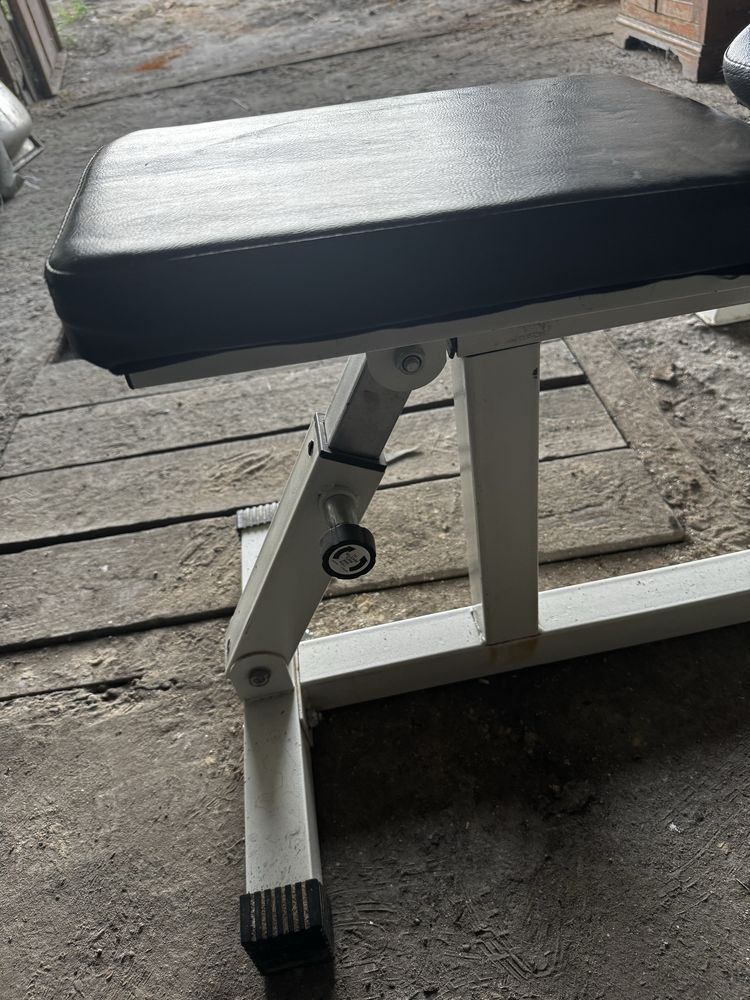 Скамья для жима + штанга 100 кг + гантели 2×30 кг