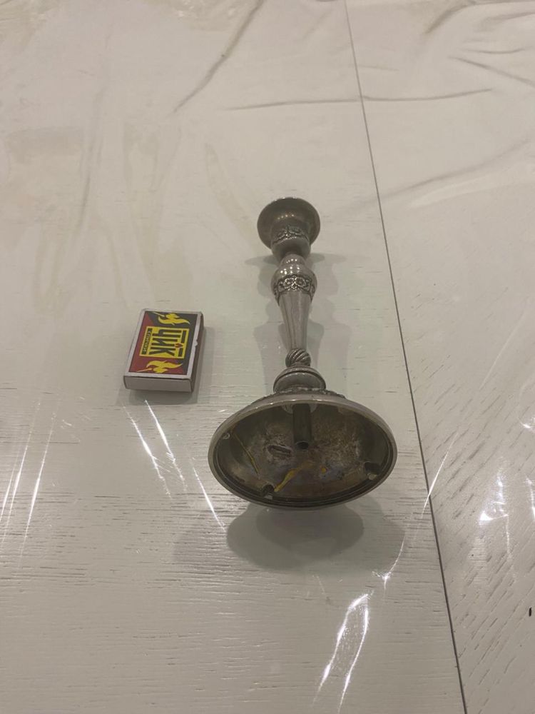 Продам мельхиоровый подсвечник