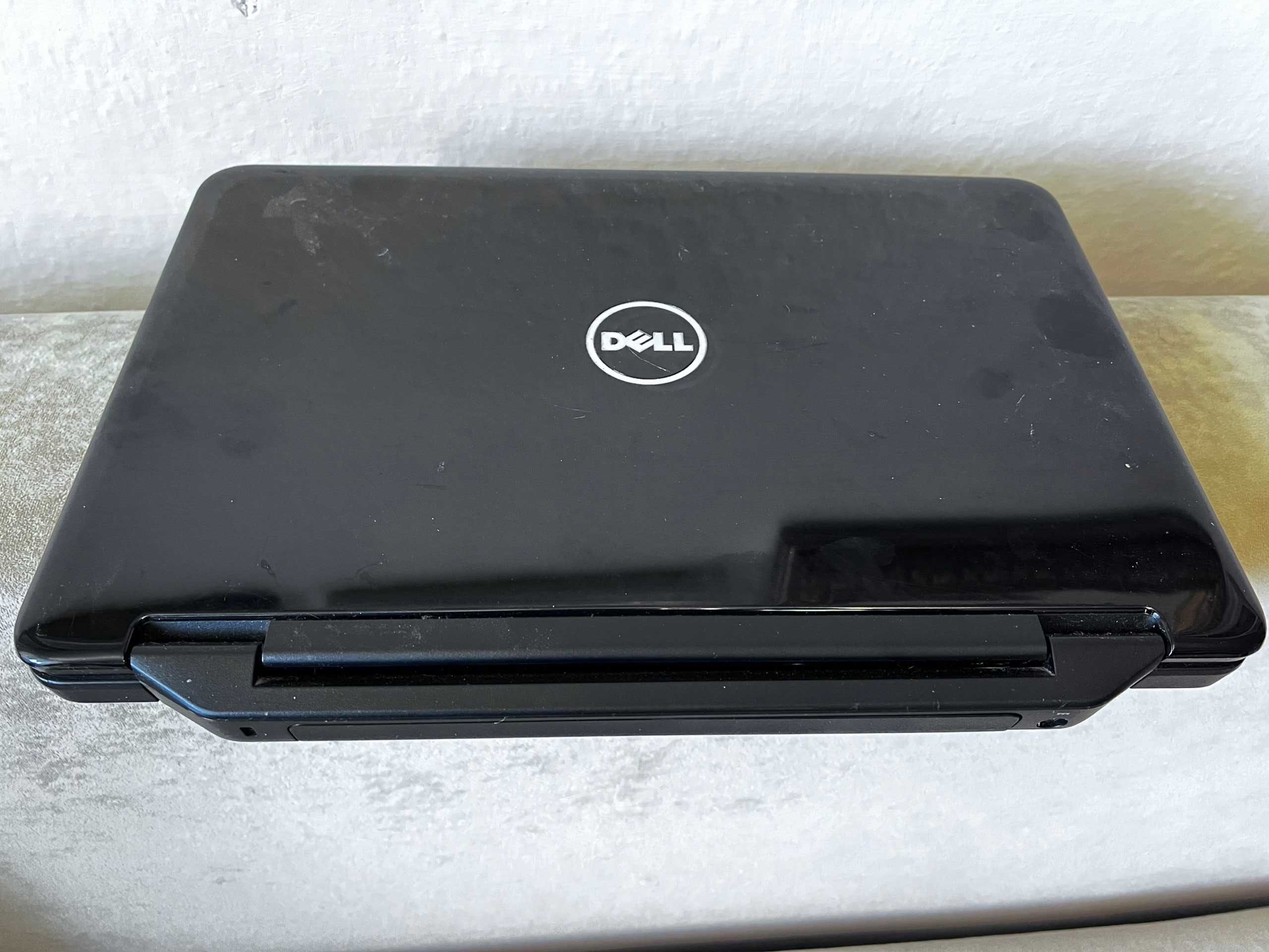 Ноутбук DELL inspiron