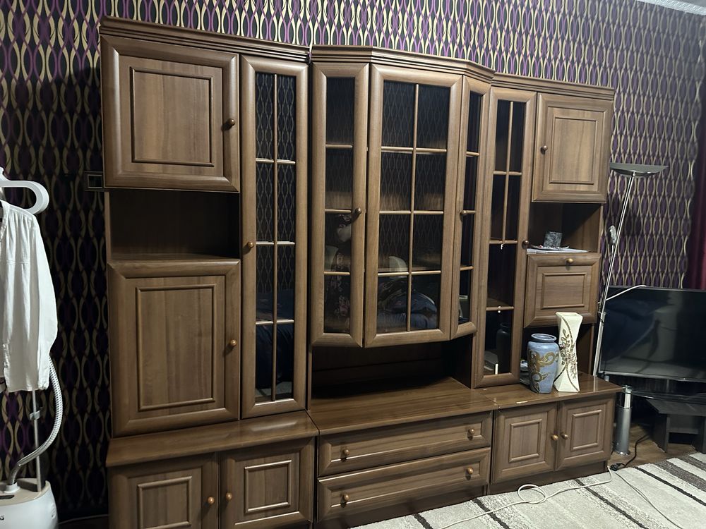 Продам мебель стенку для зала