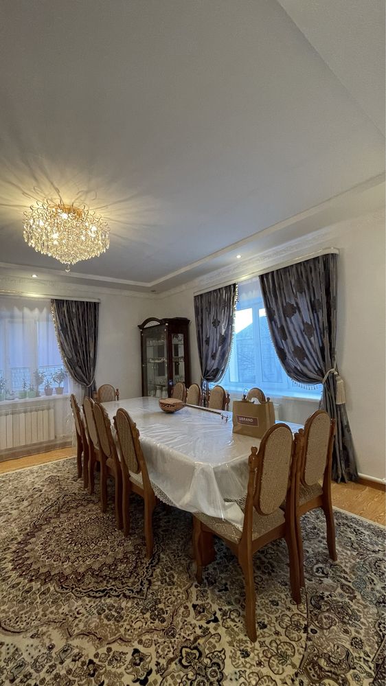 Уютный  отдельный дом с меб.Мебель в отл.состоя• 5 ком• 200 кв.м •