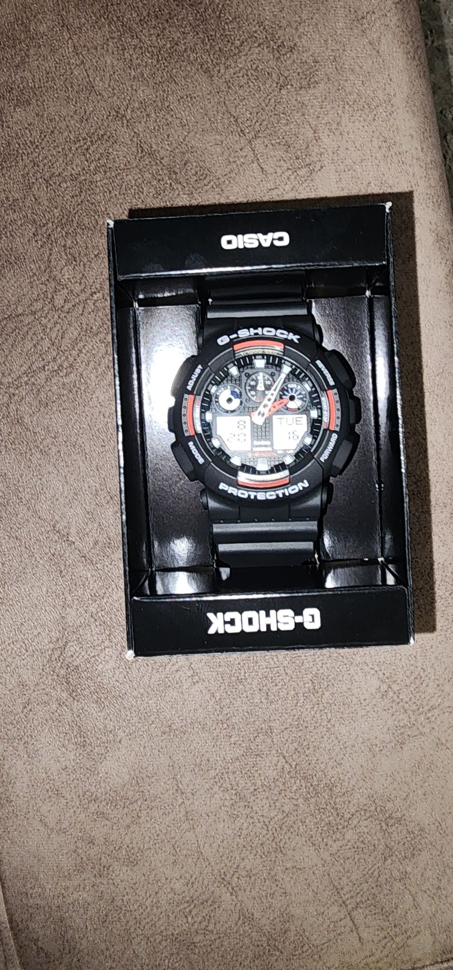 Срочно продаю часы фирмы G-SHOCK
