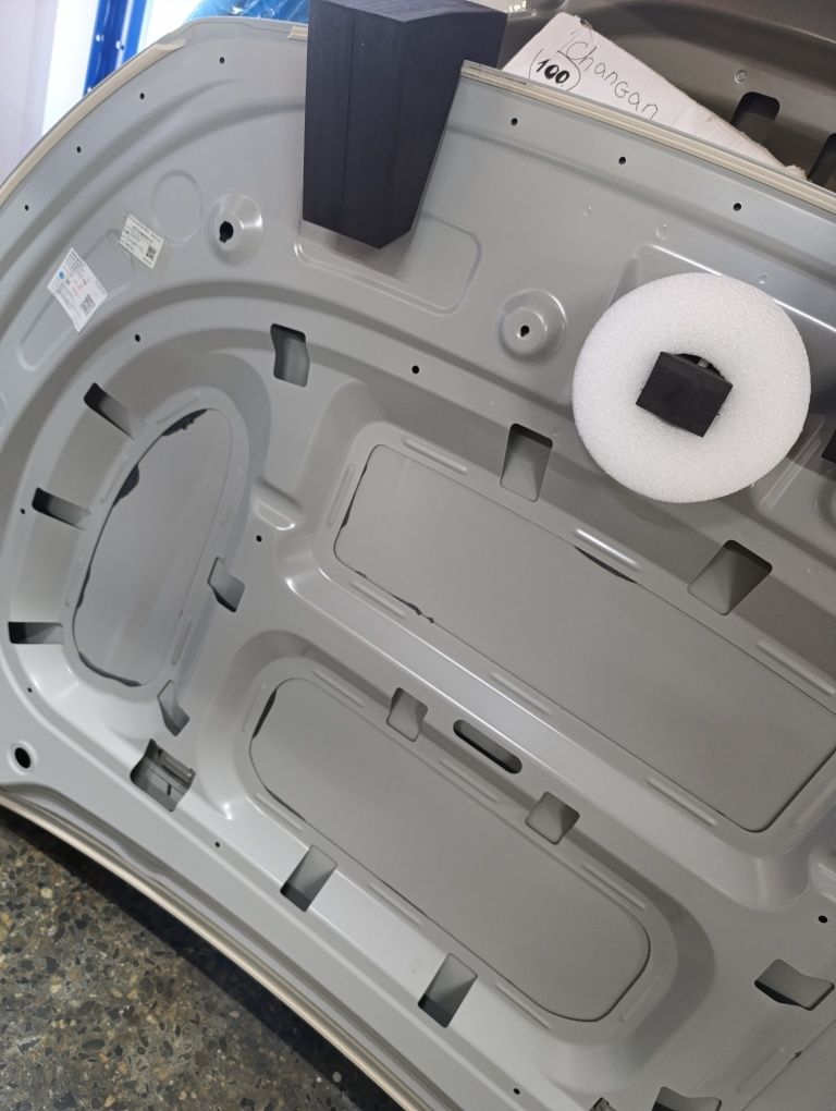 Капот Geely Emgrand