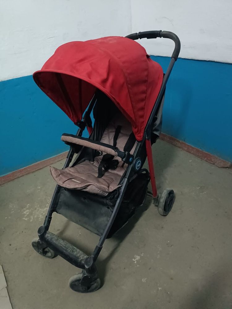 Продам коляску срочно