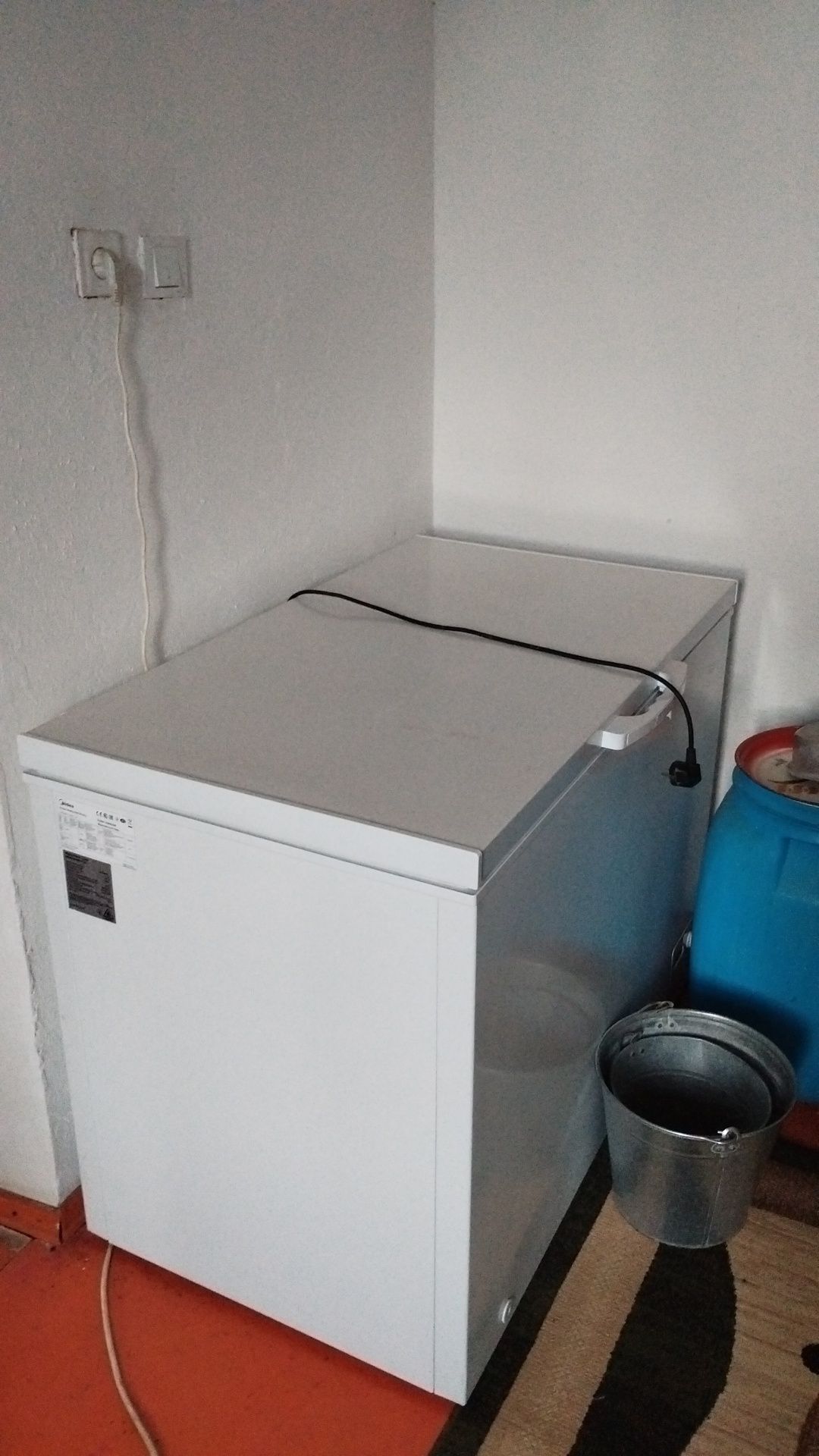 Морозильник Midea
